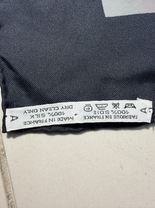 Hermès La Ronde Des Heures Silk Scarf