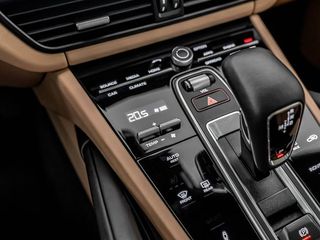 Porsche Cayenne 3.0 E-HYBRID AUTO 5P