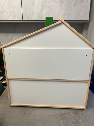 Casa de muñecas de madera Ikea