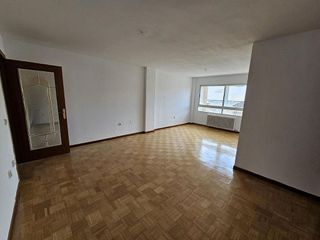 Piso en alquiler en Avenida de Madrid en Palencia