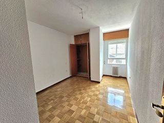 Piso en alquiler en Avenida de Madrid en Palencia