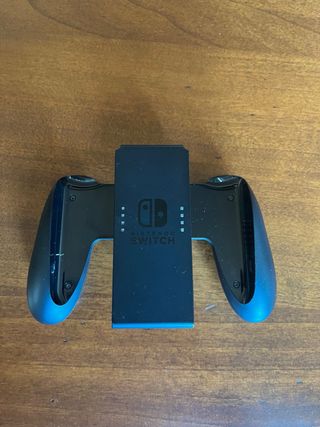 Nintendo Switch 2019 + accessori + custodia