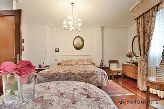 Casa adosada en venta en Laredo