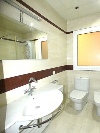 Casa adosada en venta en Ca n'Aurell en Terrassa