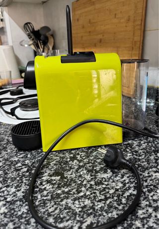 Cafetera Nespresso Verde Lima