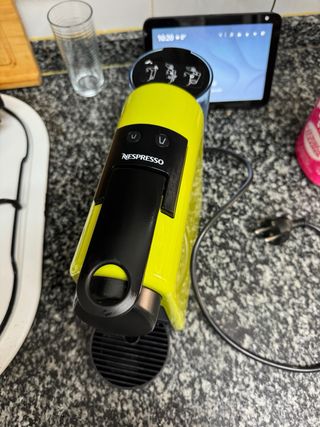 Cafetera Nespresso Verde Lima