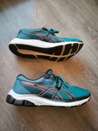 ASICS Gel-Pulse 12 Talla 43.5 - Muy buen estado