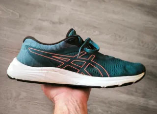 ASICS Gel-Pulse 12 Talla 43.5 - Muy buen estado