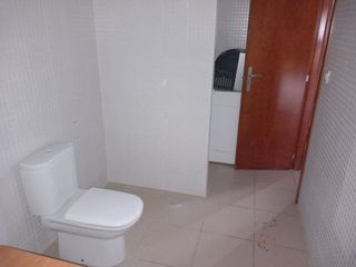 Local comercial en alquiler en Linares
