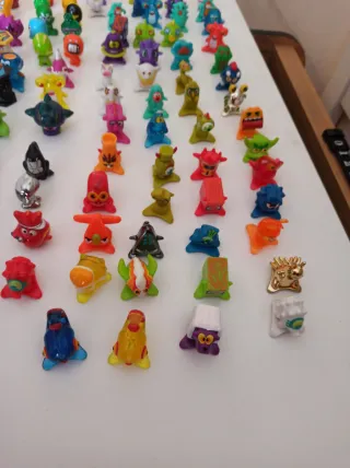 Figuritas y muñecos variados