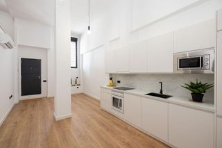 Piso en alquiler en Bola de Oro - Serrallo en Granada