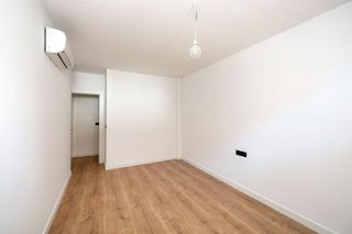 Piso en alquiler en Bola de Oro - Serrallo en Granada