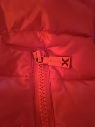 Anorak plumon granate, talla L