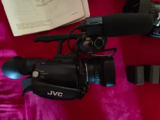 Lote 2 Cámaras JVC GY-HM100E + Angular + bolsa
