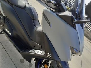 Yamaha T-Max 560