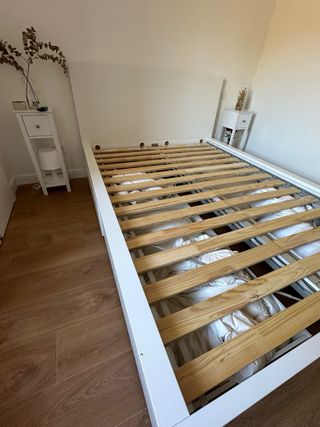 Cama Malm 140x200 con somier Lindbaden