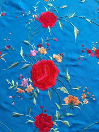 Manton de Manila bordado flores