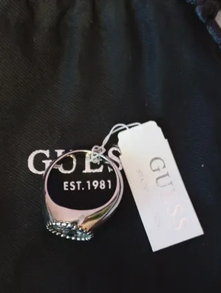 Anillo Guess Hombre Flor de Lis Plata Nuevo