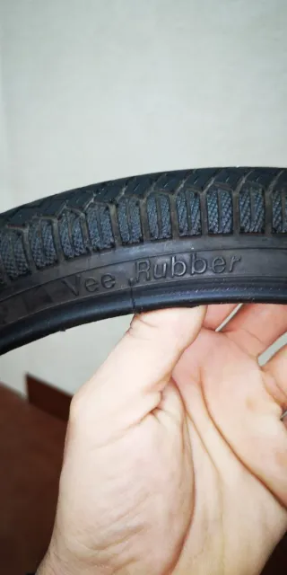 Cubierta BMX 20 pulgadas