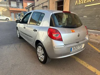 Renault Clio 2006