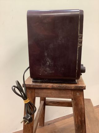 Radio Philips Baquelita BE 331 A