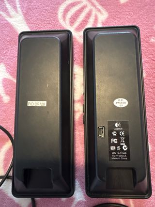 Altavoces USB Negros Logitech