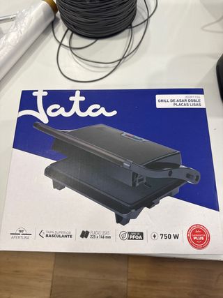 Plancha Jata Doble Placas Lisas 750W