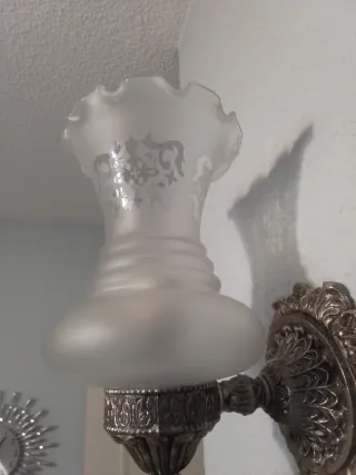 Aplique de pared antiguo porcelana y cristal