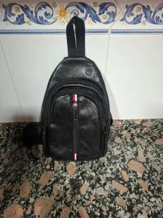 Mochila hombre negra