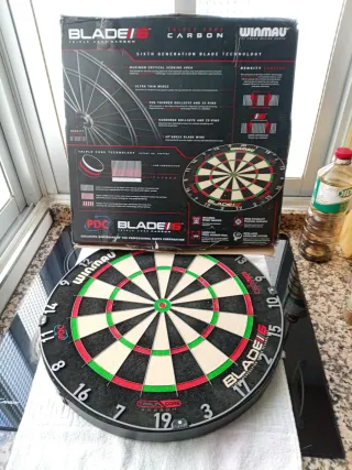 Diana de dardos Winmau Blade 5 Carbon
