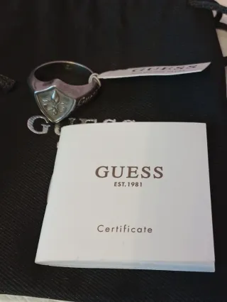 Anillo Guess Hombre Flor de Lis Plata