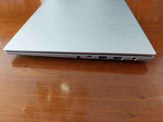 Portátil Asus Vivobook 16X OLED