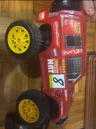 Coche teledirigido Nikko Scarab 8