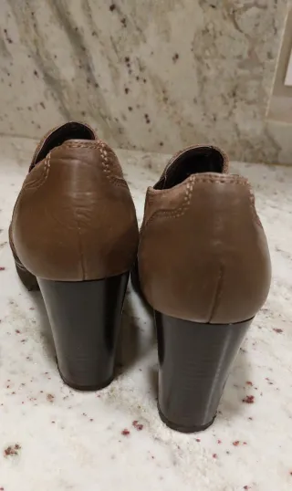 Zapatos tacón beige 38