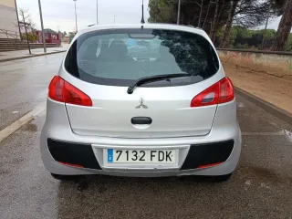 Mitsubishi Colt 2006