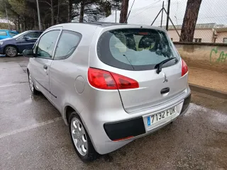 Mitsubishi Colt 2006