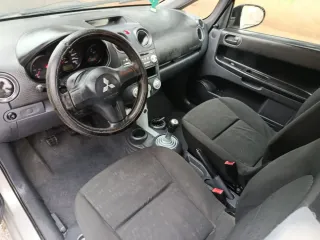 Mitsubishi Colt 2006