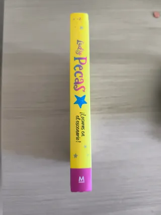 ¡Locuras en el escenario! (Serie Lady Pecas 2)