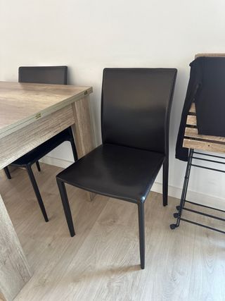 Juego de 4 sillas de comedor negras