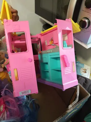 Lote Juguetes Barbie y Muñecas