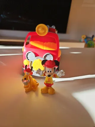 Camión Bomberos Mickey y Pluto con luz y sonido