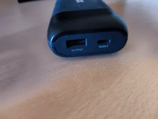 XTAR PB2S Powerbank e caricabatterie 18650/21700