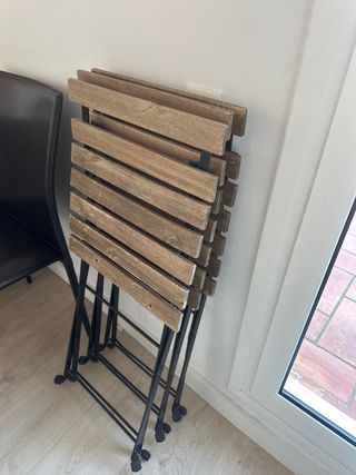 Mesa plegable exterior + 3 sillas