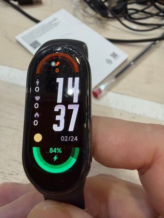 Xiaomi Smart Band 8 Negra - Pantalla Rayada