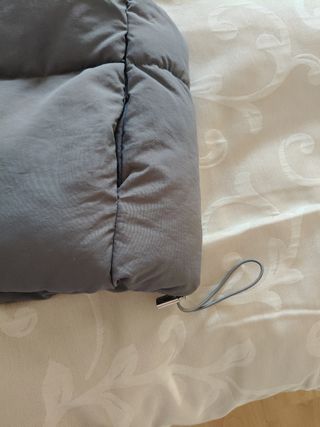 Chaleco acolchado gris Bershka. Nuevo.