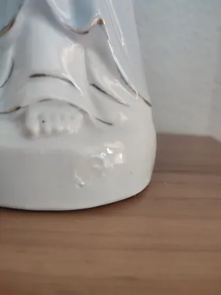 Virgen con Niño de Porcelana