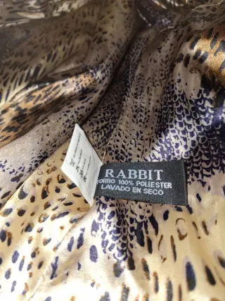 Abrigo piel conejo y cuello zorro