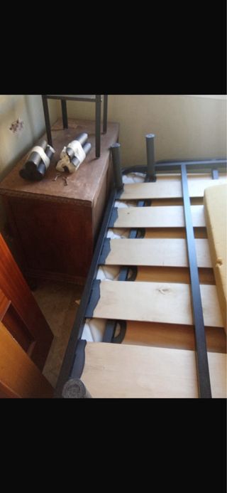 Lote 6 somieres y colchones