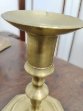 Candeliere antico in metallo (ottone)