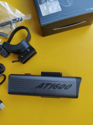 Magene AT1600 Luz Bicicleta